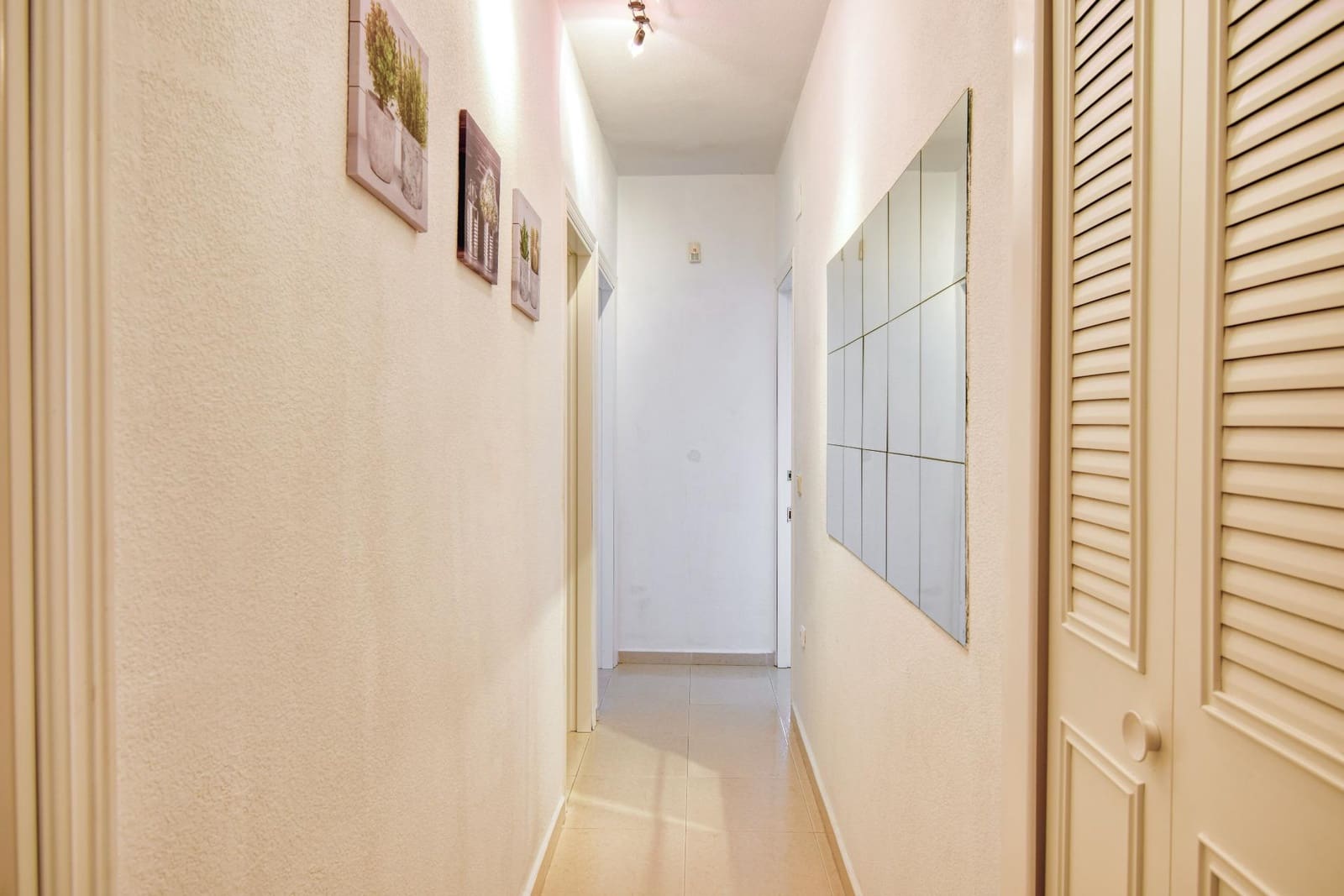 3 soveværelse Rækkehus til salg i Calpe / Calp med swimmingpool - € 335.000 (Ref: 9330877)