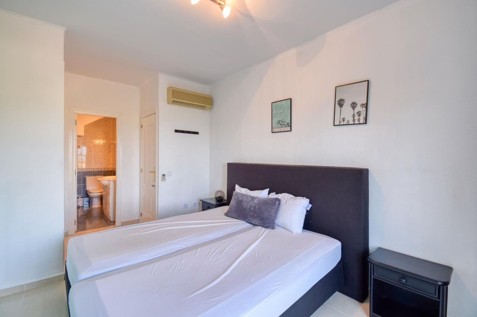 3 soveværelse Rækkehus til salg i Calpe / Calp med swimmingpool - € 335.000 (Ref: 9330877)