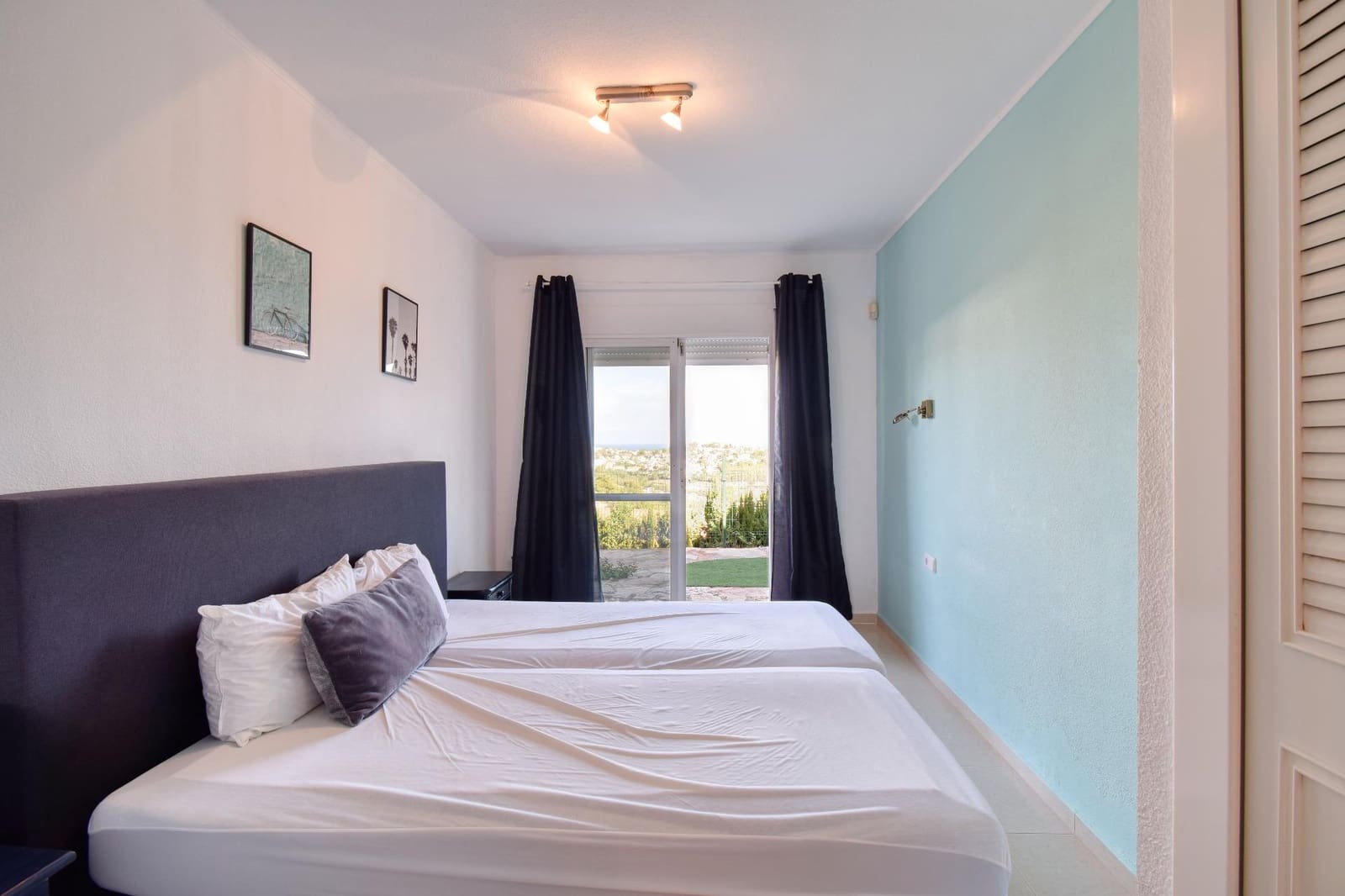 3 soveværelse Rækkehus til salg i Calpe / Calp med swimmingpool - € 335.000 (Ref: 9330877)