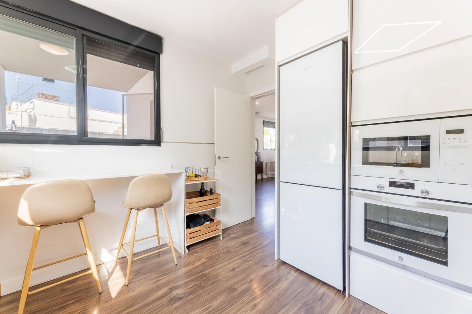 5 soveværelse Villa til salg i Chiva med swimmingpool garage - € 475.000 (Ref: 9335266)