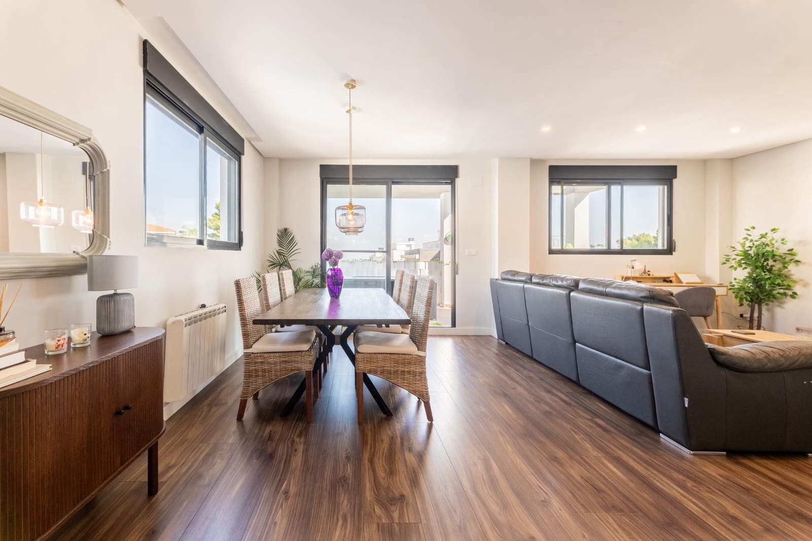 5 soveværelse Villa til salg i Chiva med swimmingpool garage - € 475.000 (Ref: 9335266)