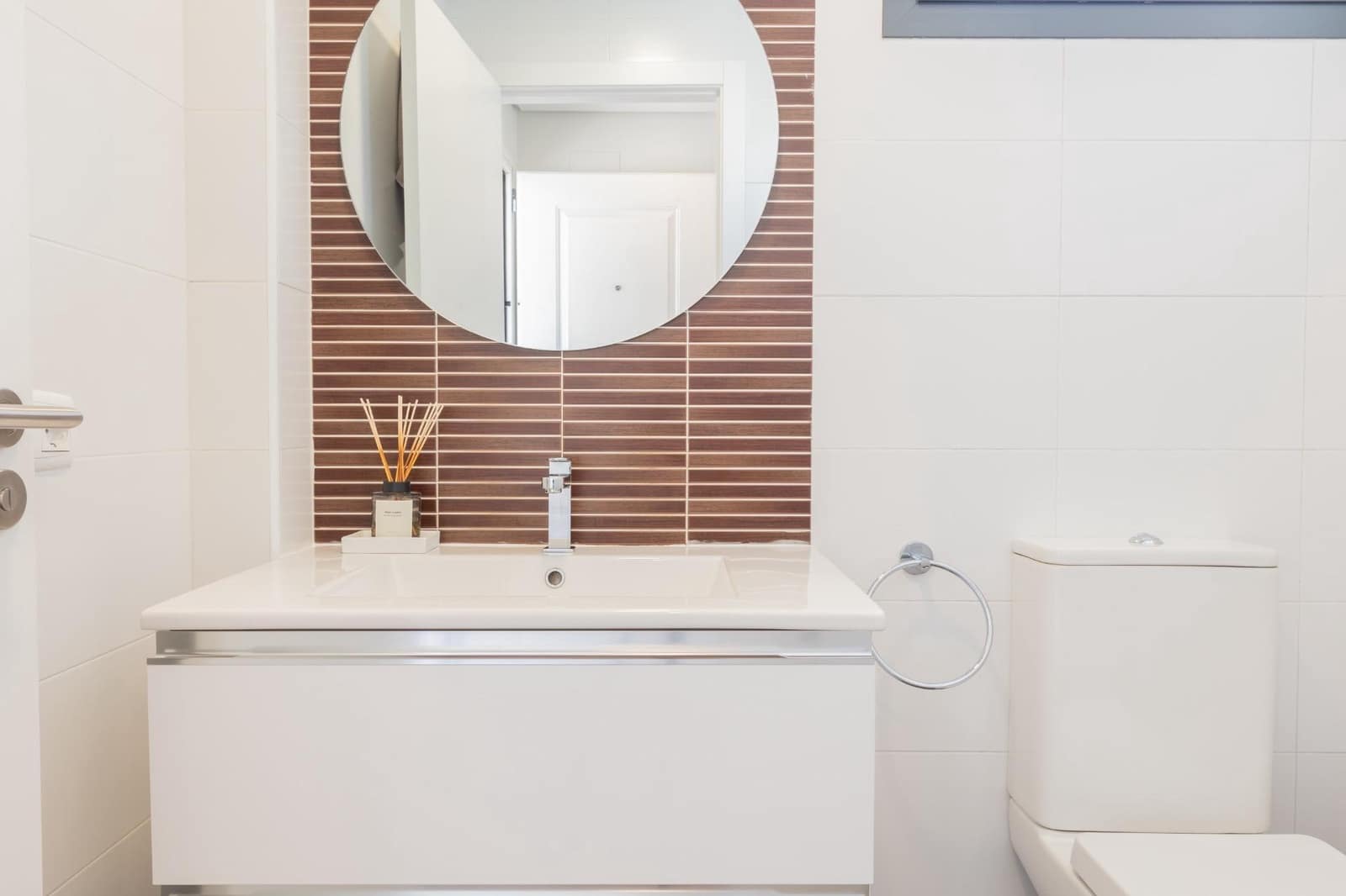 5 soveværelse Villa til salg i Chiva med swimmingpool garage - € 475.000 (Ref: 9335266)