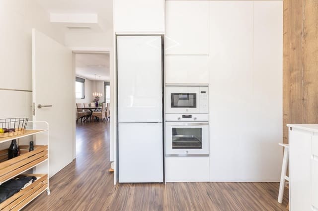 5 soverom Villa til salgs i Chiva med svømmebasseng garasje - € 475 000 (Ref: 9335266)