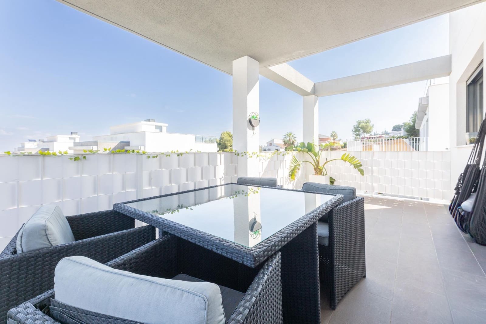 5 soveværelse Villa til salg i Chiva med swimmingpool garage - € 475.000 (Ref: 9335266)