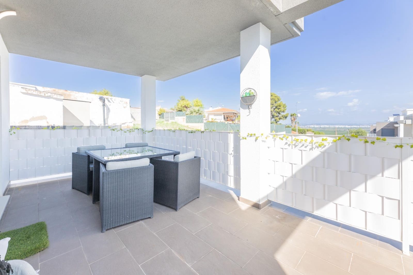 5 soveværelse Villa til salg i Chiva med swimmingpool garage - € 475.000 (Ref: 9335266)