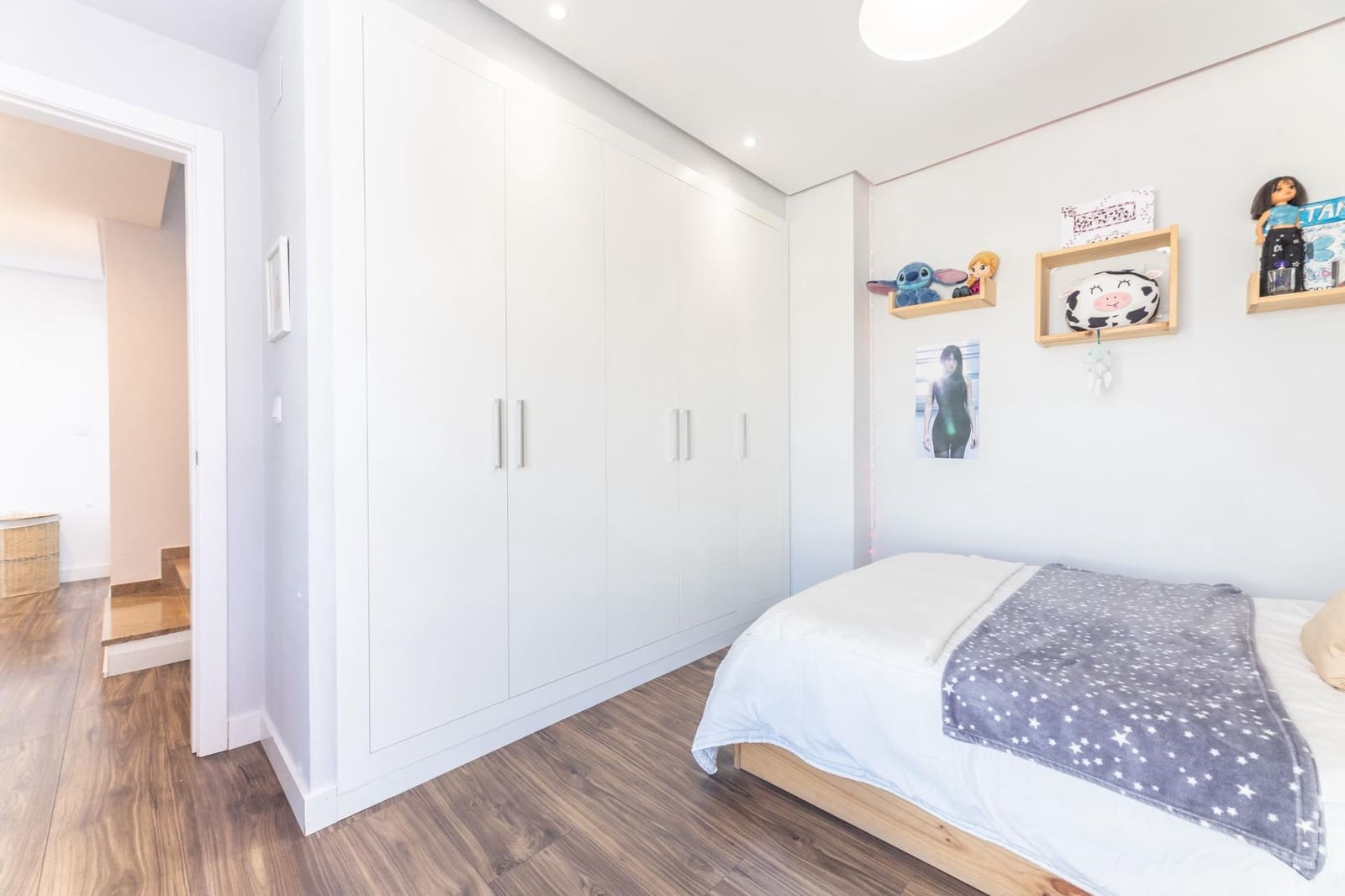 5 soveværelse Villa til salg i Chiva med swimmingpool garage - € 475.000 (Ref: 9335266)