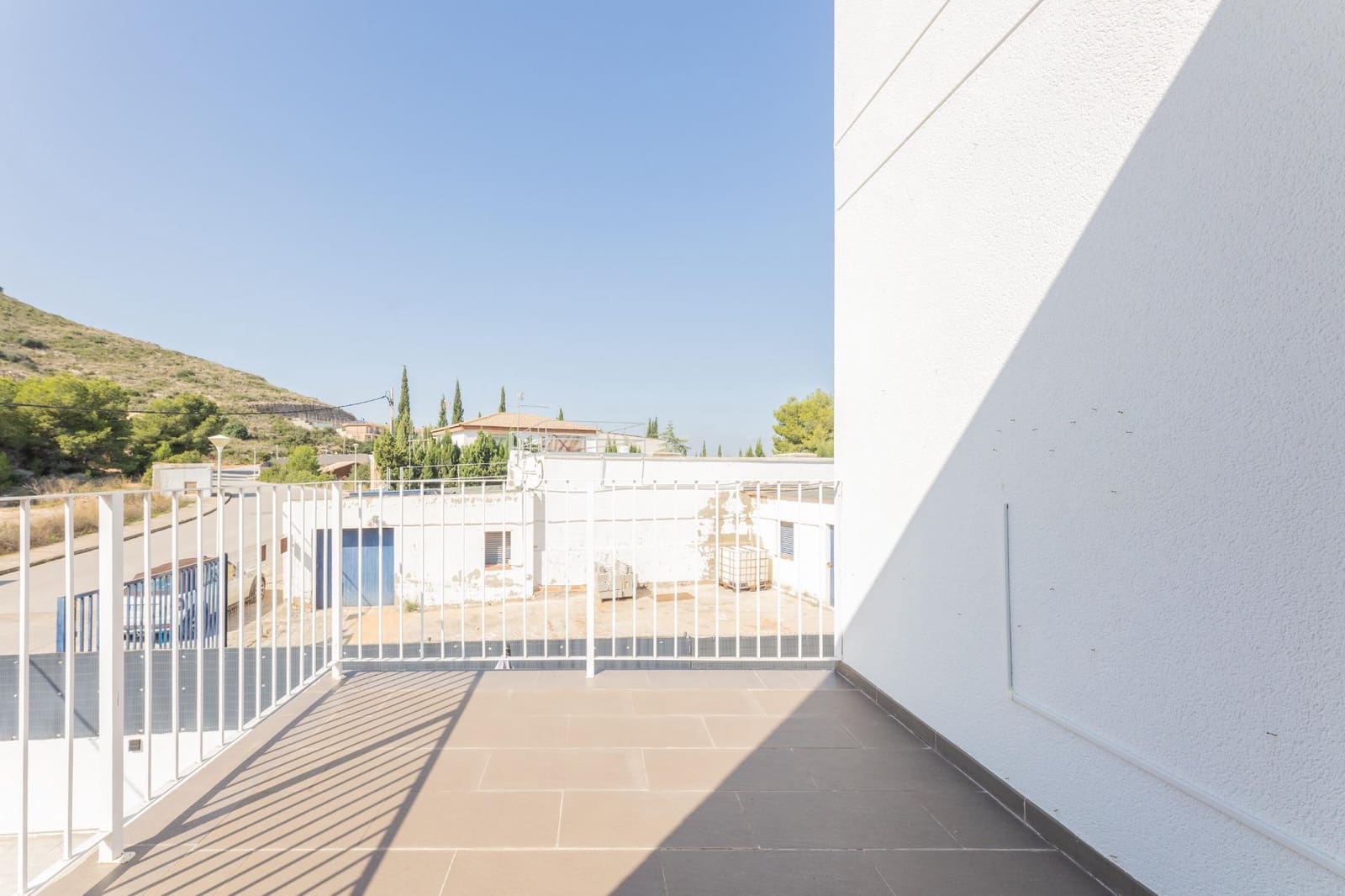 5 soveværelse Villa til salg i Chiva med swimmingpool garage - € 475.000 (Ref: 9335266)