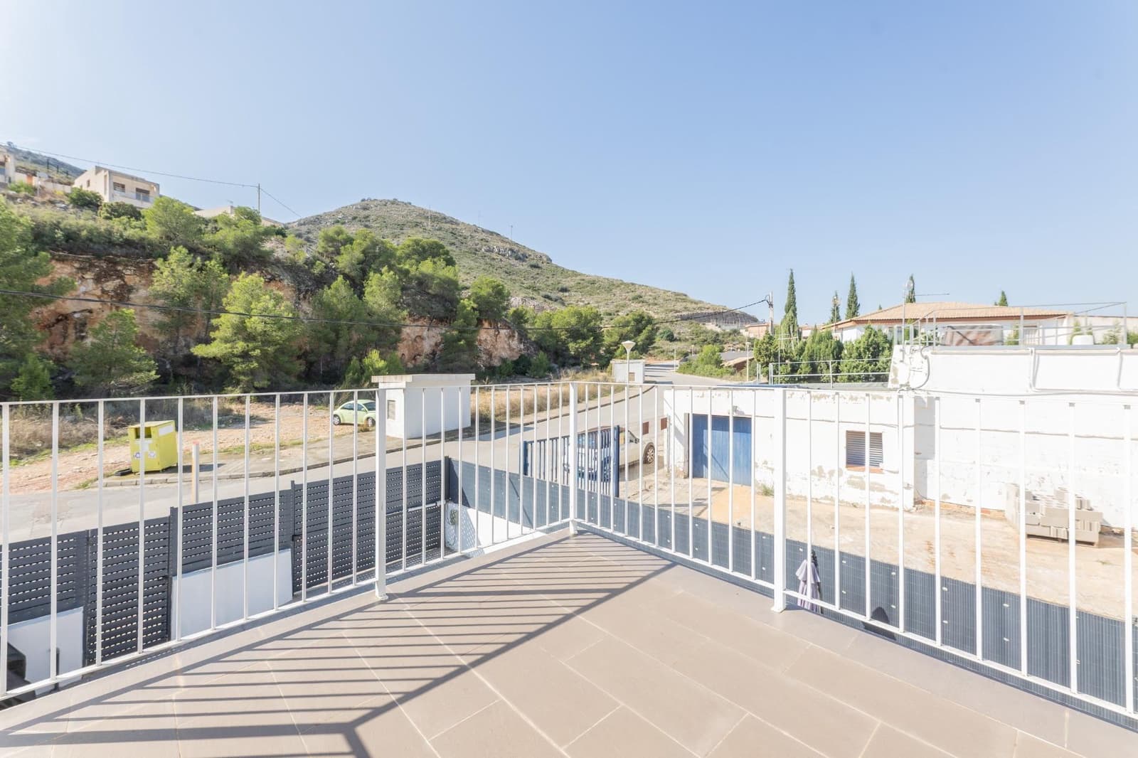 5 soveværelse Villa til salg i Chiva med swimmingpool garage - € 475.000 (Ref: 9335266)