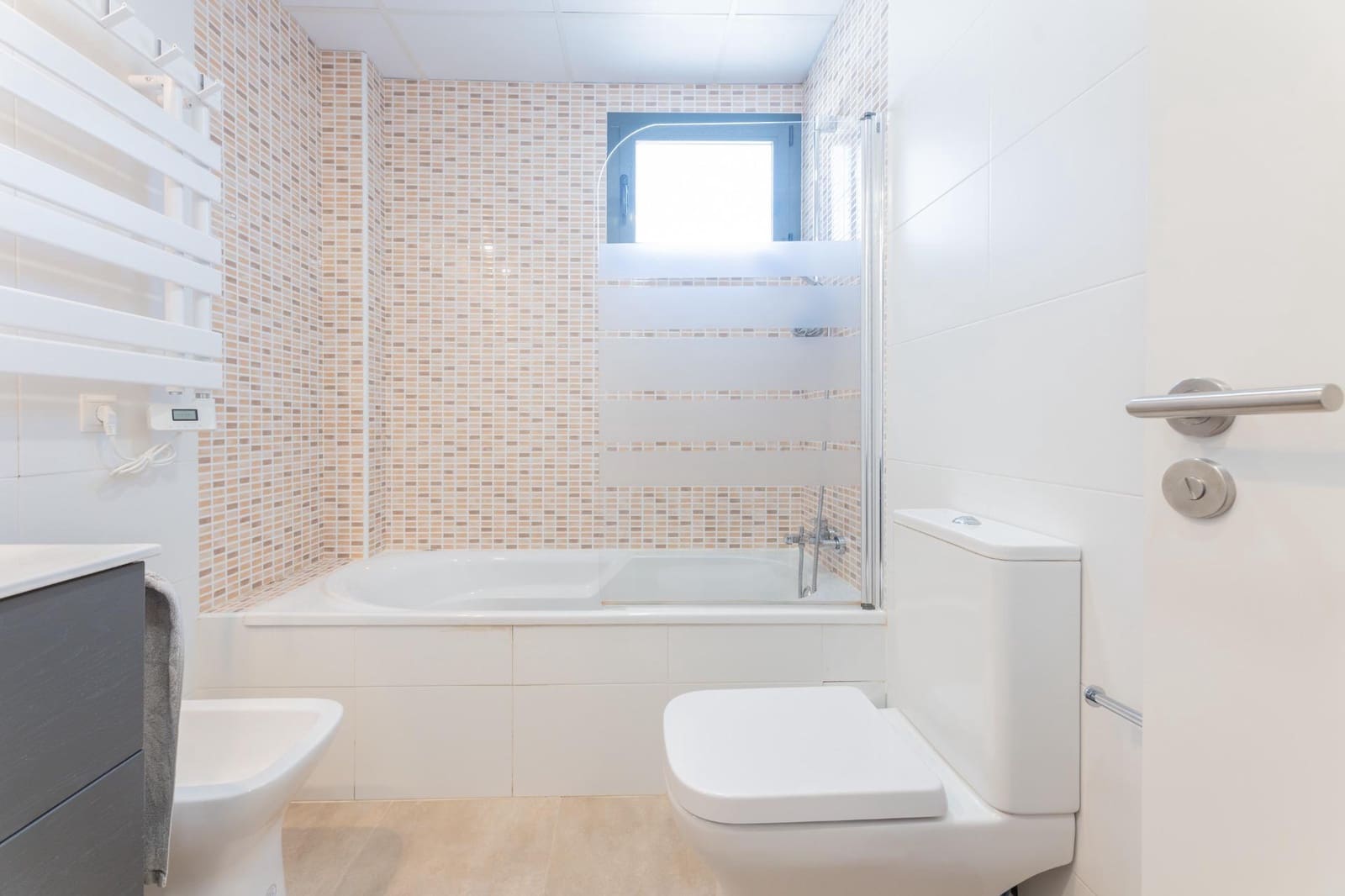 5 soveværelse Villa til salg i Chiva med swimmingpool garage - € 475.000 (Ref: 9335266)