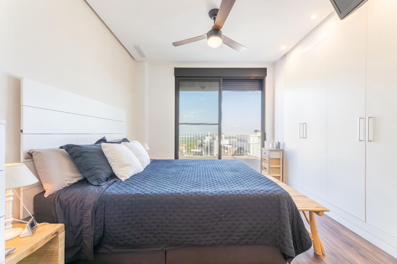 5 soveværelse Villa til salg i Chiva med swimmingpool garage - € 475.000 (Ref: 9335266)