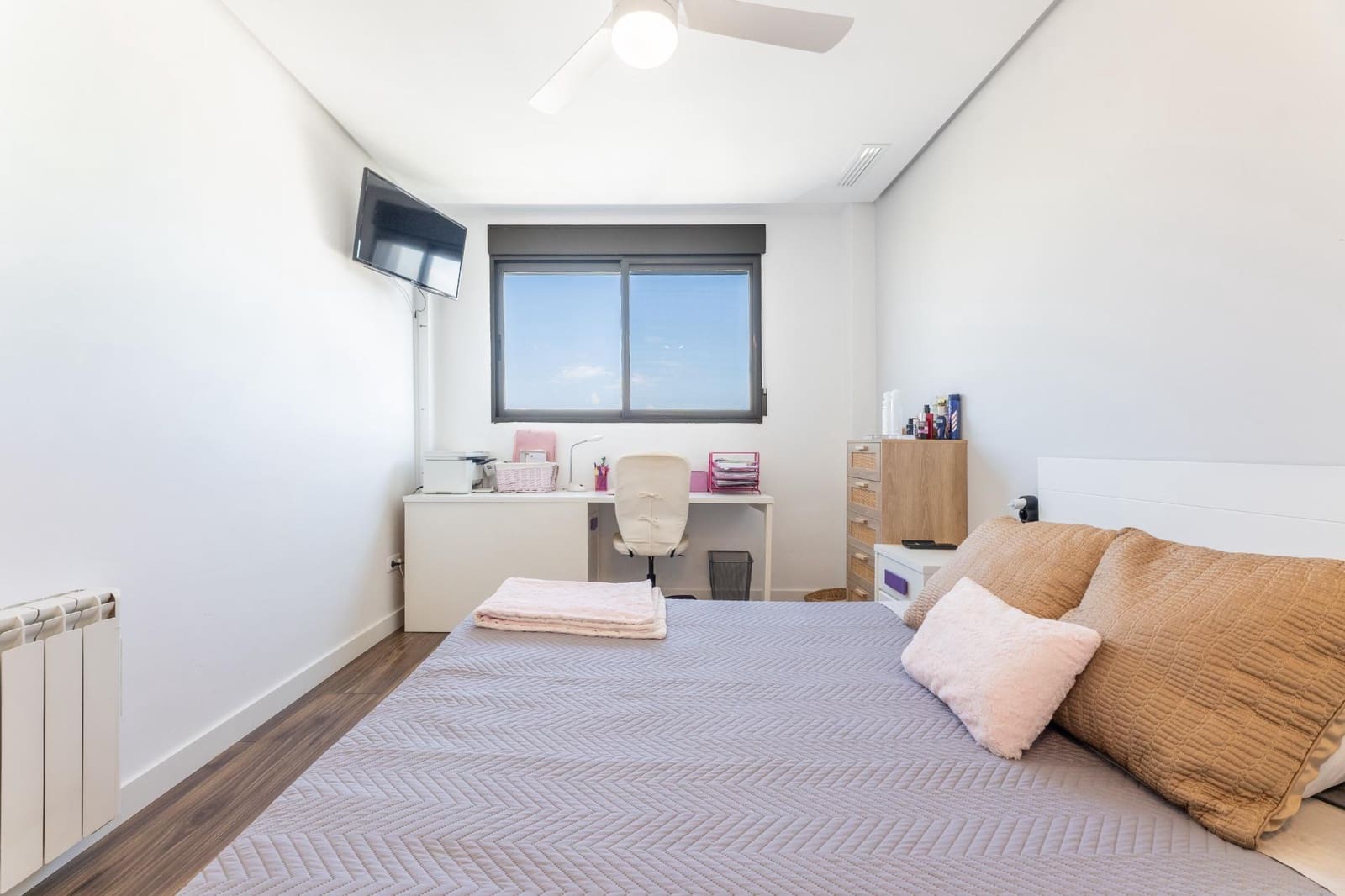 5 soveværelse Villa til salg i Chiva med swimmingpool garage - € 475.000 (Ref: 9335266)