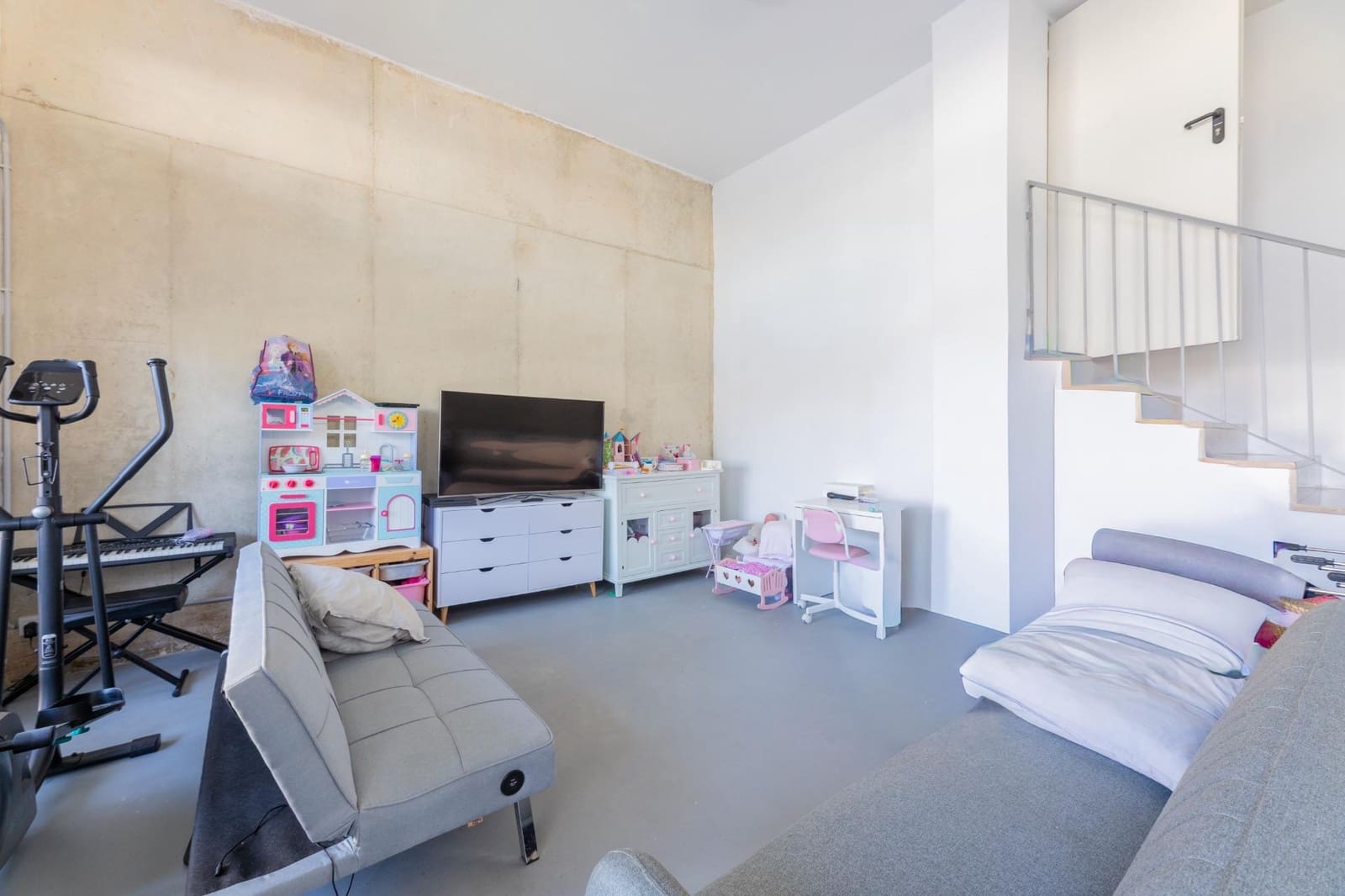 5 soveværelse Villa til salg i Chiva med swimmingpool garage - € 475.000 (Ref: 9335266)