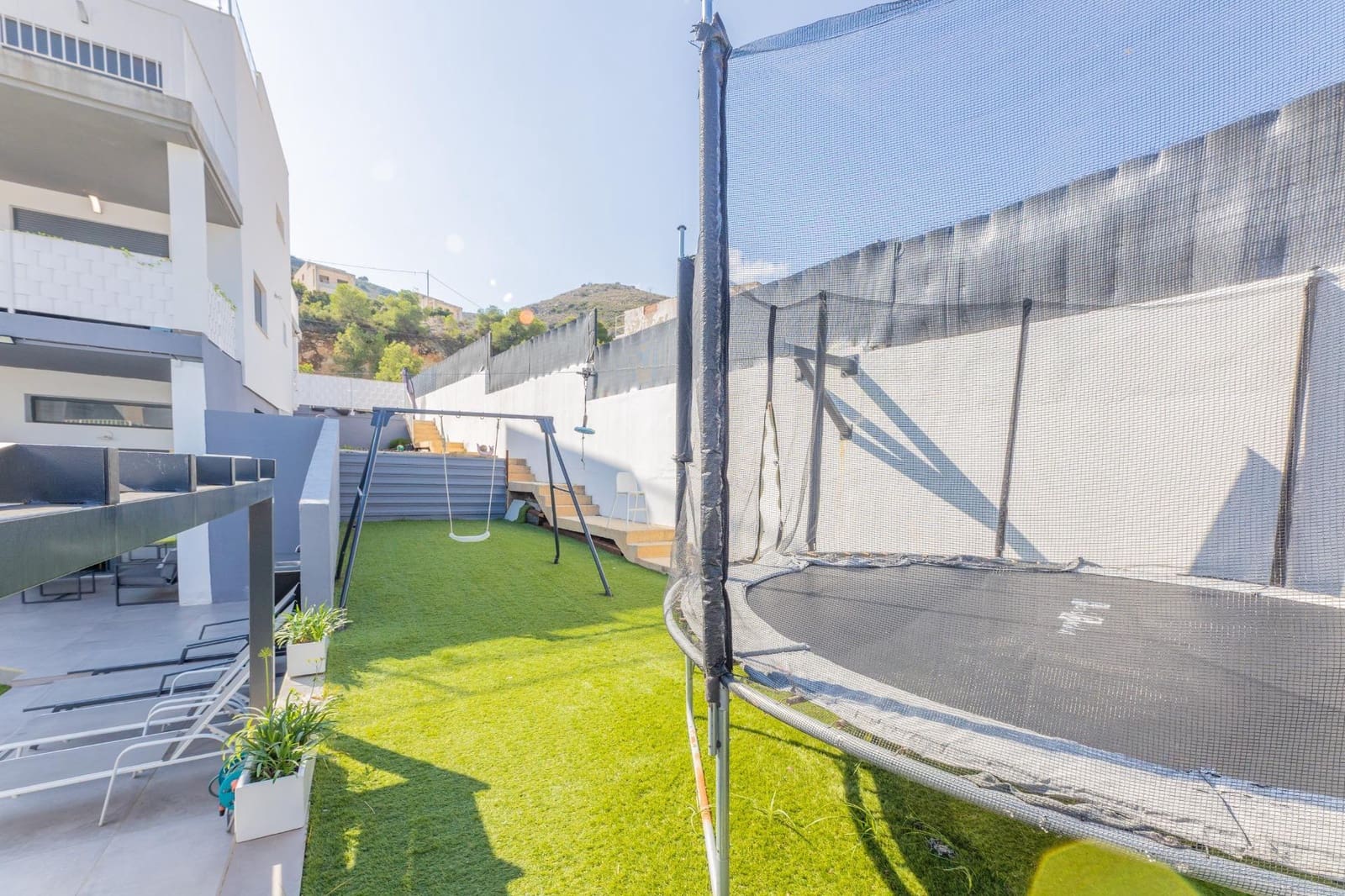 5 soveværelse Villa til salg i Chiva med swimmingpool garage - € 475.000 (Ref: 9335266)