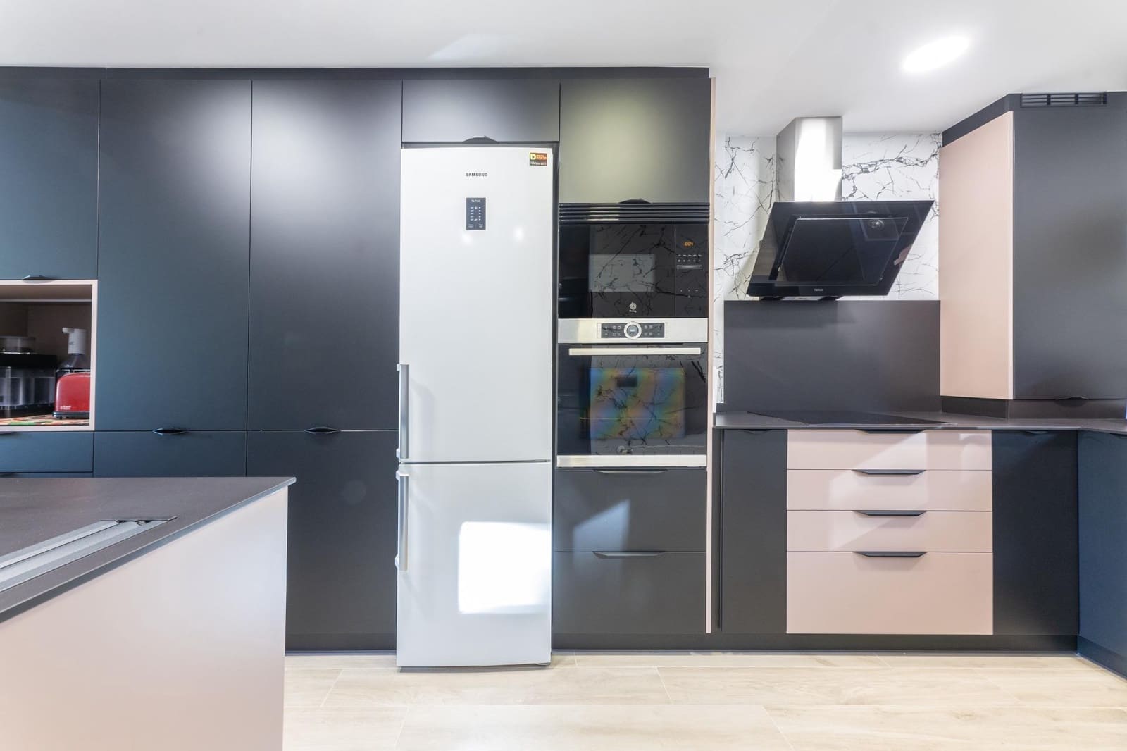 2 bedroom Flat for sale in Chiva with pool garage - € 267,000 (Ref: 9379303)