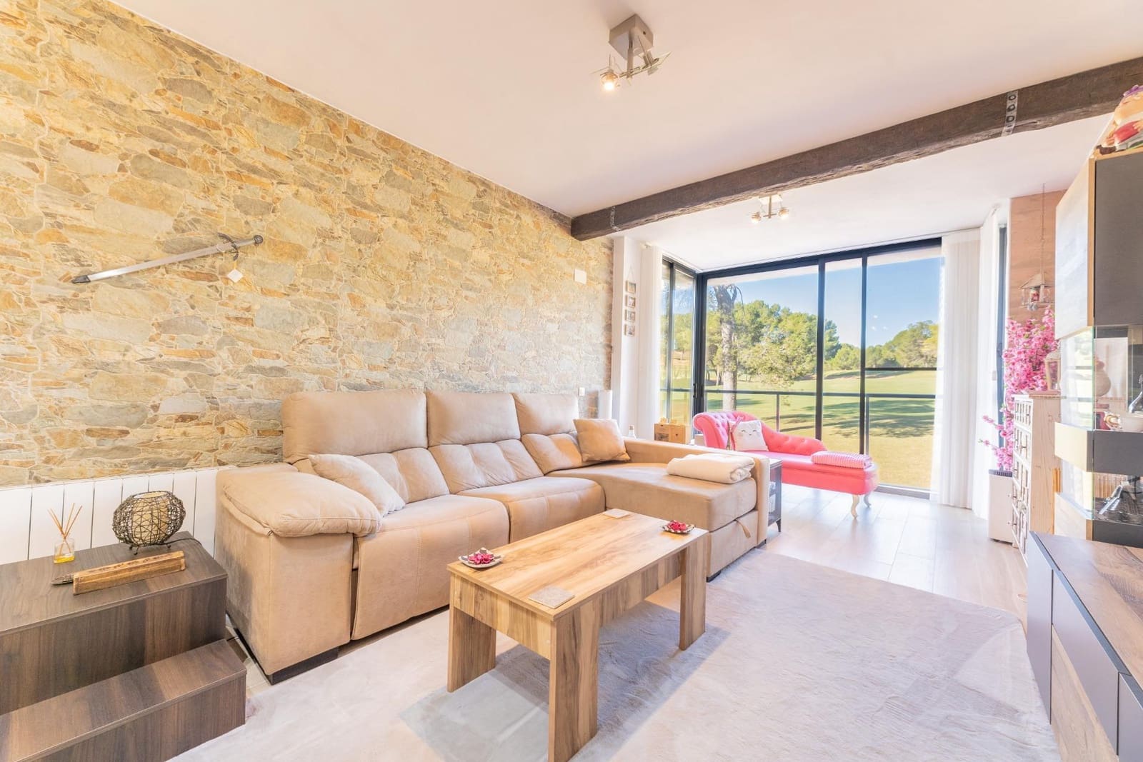 2 bedroom Flat for sale in Chiva with pool garage - € 267,000 (Ref: 9379303)