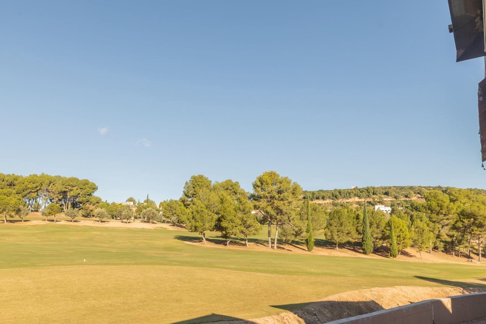 2 bedroom Flat for sale in Chiva with pool garage - € 267,000 (Ref: 9379303)