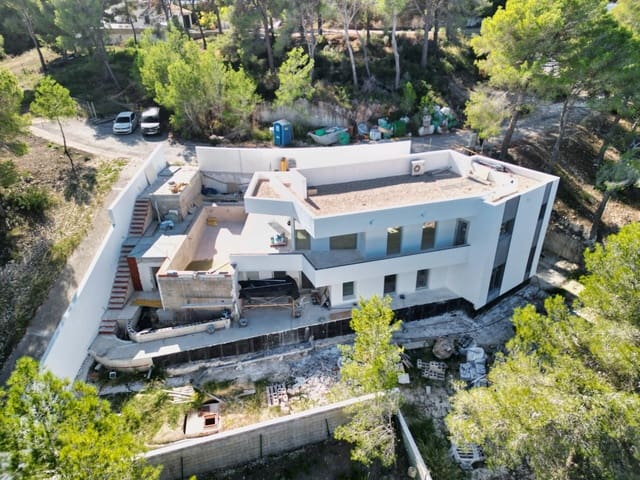 3 soveværelse Villa til salg i Moraira, Teulada-Moraira med swimmingpool - € 1.095.000 (Ref: 9388381)