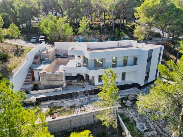 3 soveværelse Villa til salg i Moraira, Teulada-Moraira med swimmingpool - € 1.095.000 (Ref: 9388381)