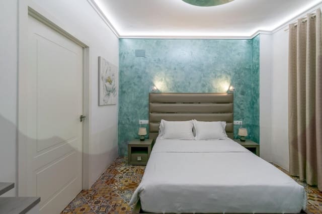 8 sovrum Hotell till salu i Calpe / Calp - 1 150 000 € (Ref: 9388382)