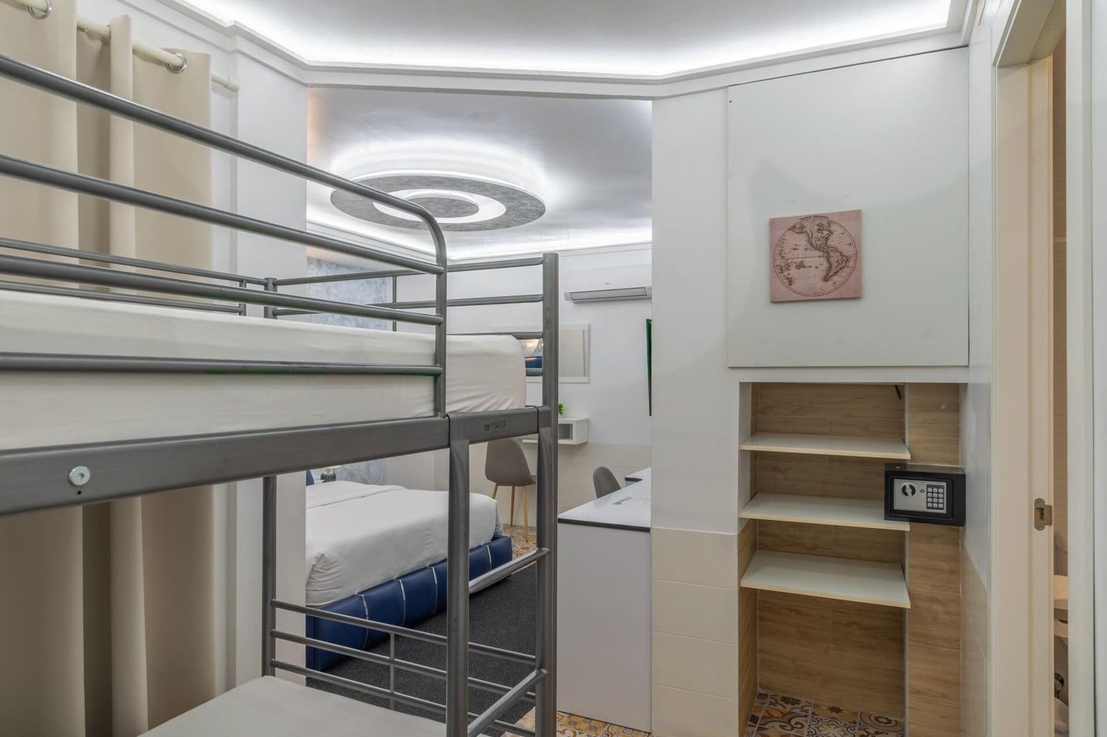 8 bedroom Hotel for sale in Calpe / Calp - € 1,150,000 (Ref: 9388382)