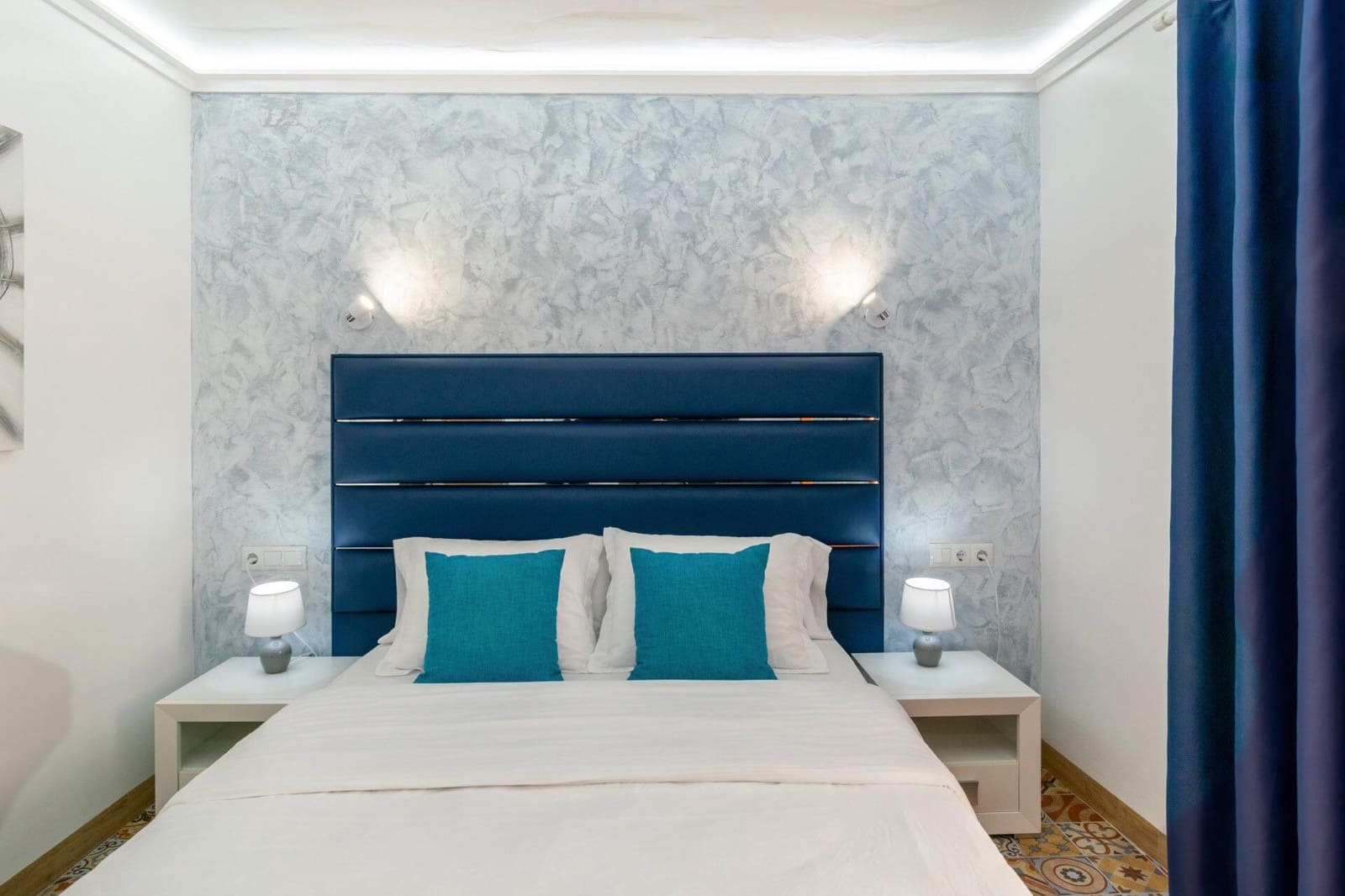 8 bedroom Hotel for sale in Calpe / Calp - € 1,150,000 (Ref: 9388382)