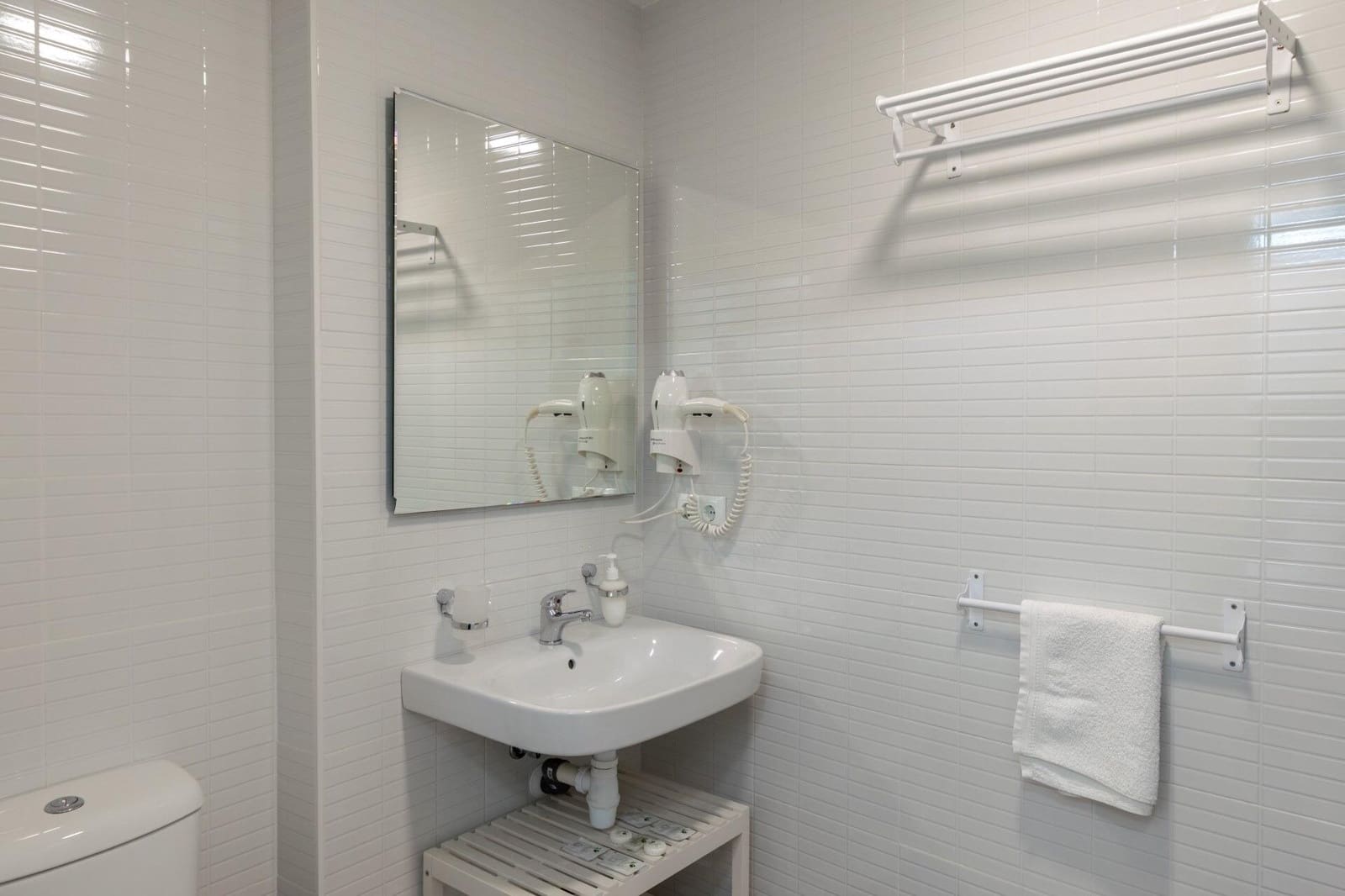 8 bedroom Hotel for sale in Calpe / Calp - € 1,150,000 (Ref: 9388382)