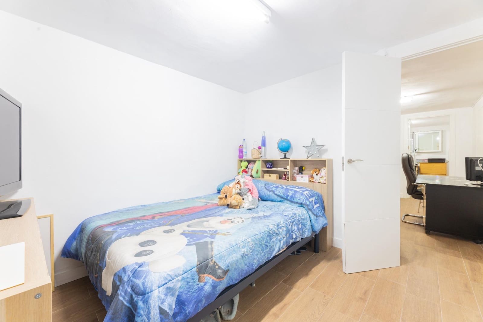 5 sypialnia Willa na sprzedaż w Turis z basenem garażem - 249 000 € (Ref: 9474340)