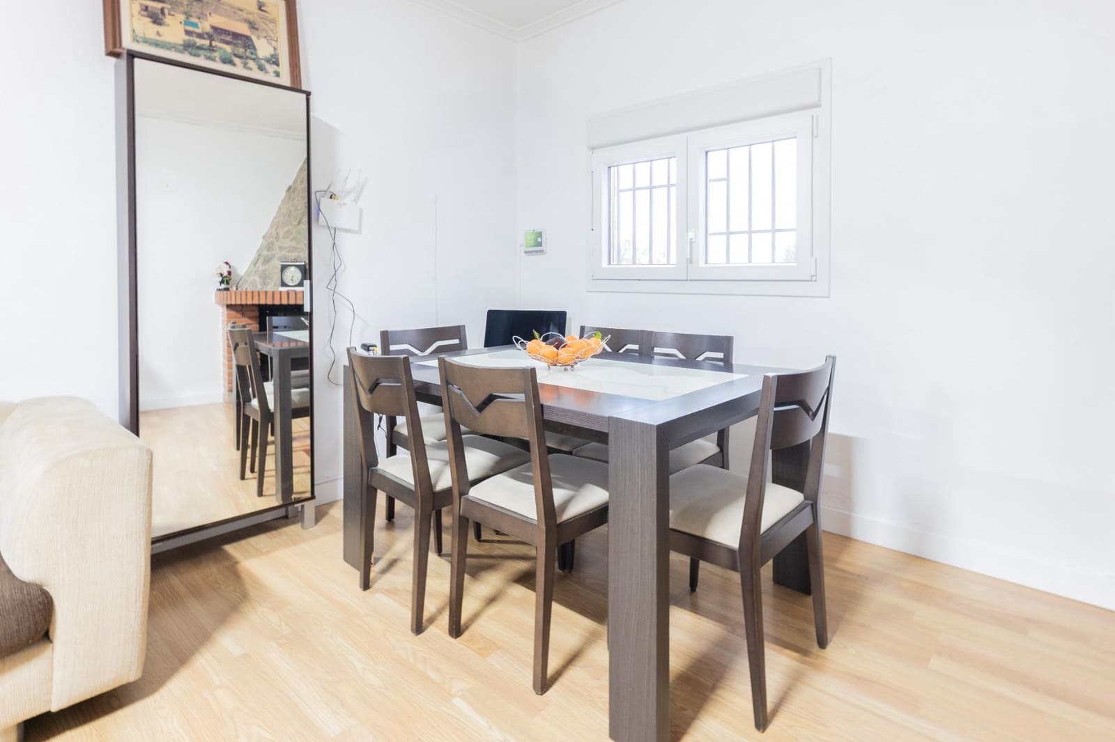 5 sypialnia Willa na sprzedaż w Turis z basenem garażem - 249 000 € (Ref: 9474340)