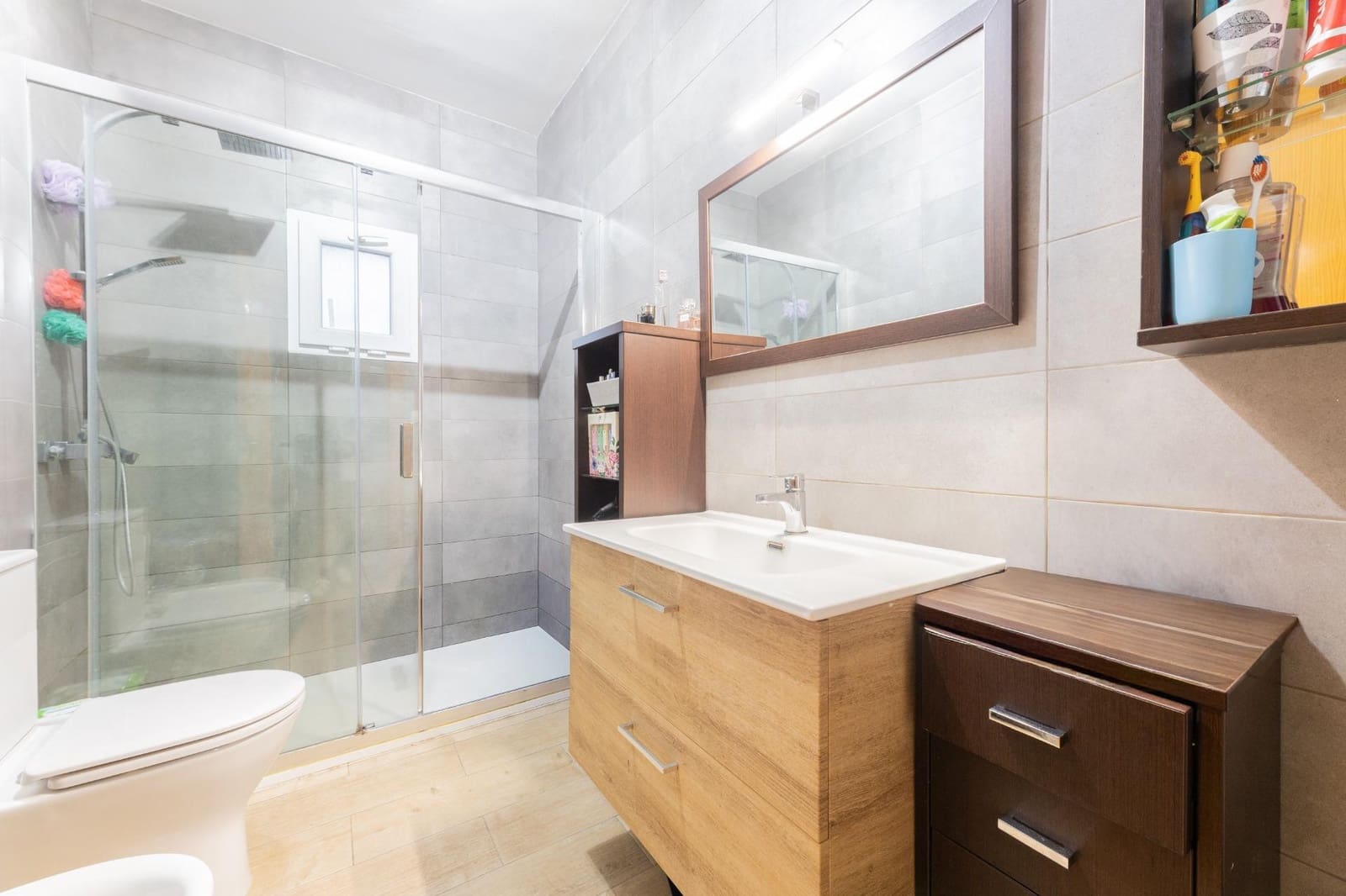 5 sypialnia Willa na sprzedaż w Turis z basenem garażem - 249 000 € (Ref: 9474340)