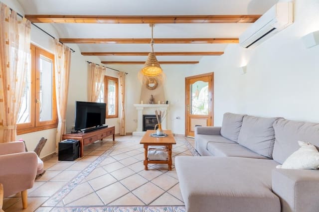 4 soverom Villa til salgs i Oltamar - Cucarres, Calpe / Calp med svømmebasseng garasje - € 620 000 (Ref: 9504550)