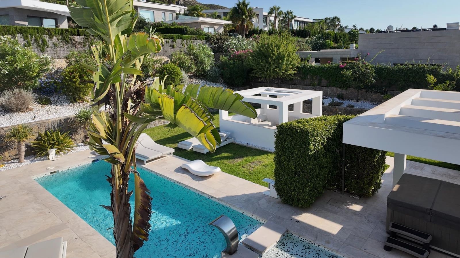 5 soverom Villa til salgs i Javea / Xabia med svømmebasseng garasje - € 2 350 000 (Ref: 9504551)