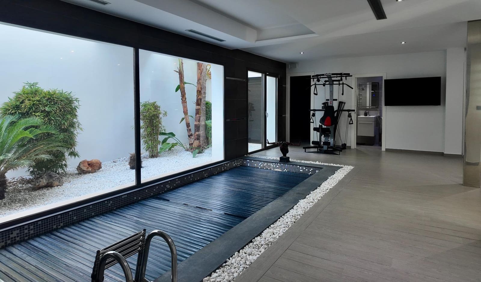 5 soverom Villa til salgs i Javea / Xabia med svømmebasseng garasje - € 2 350 000 (Ref: 9504551)