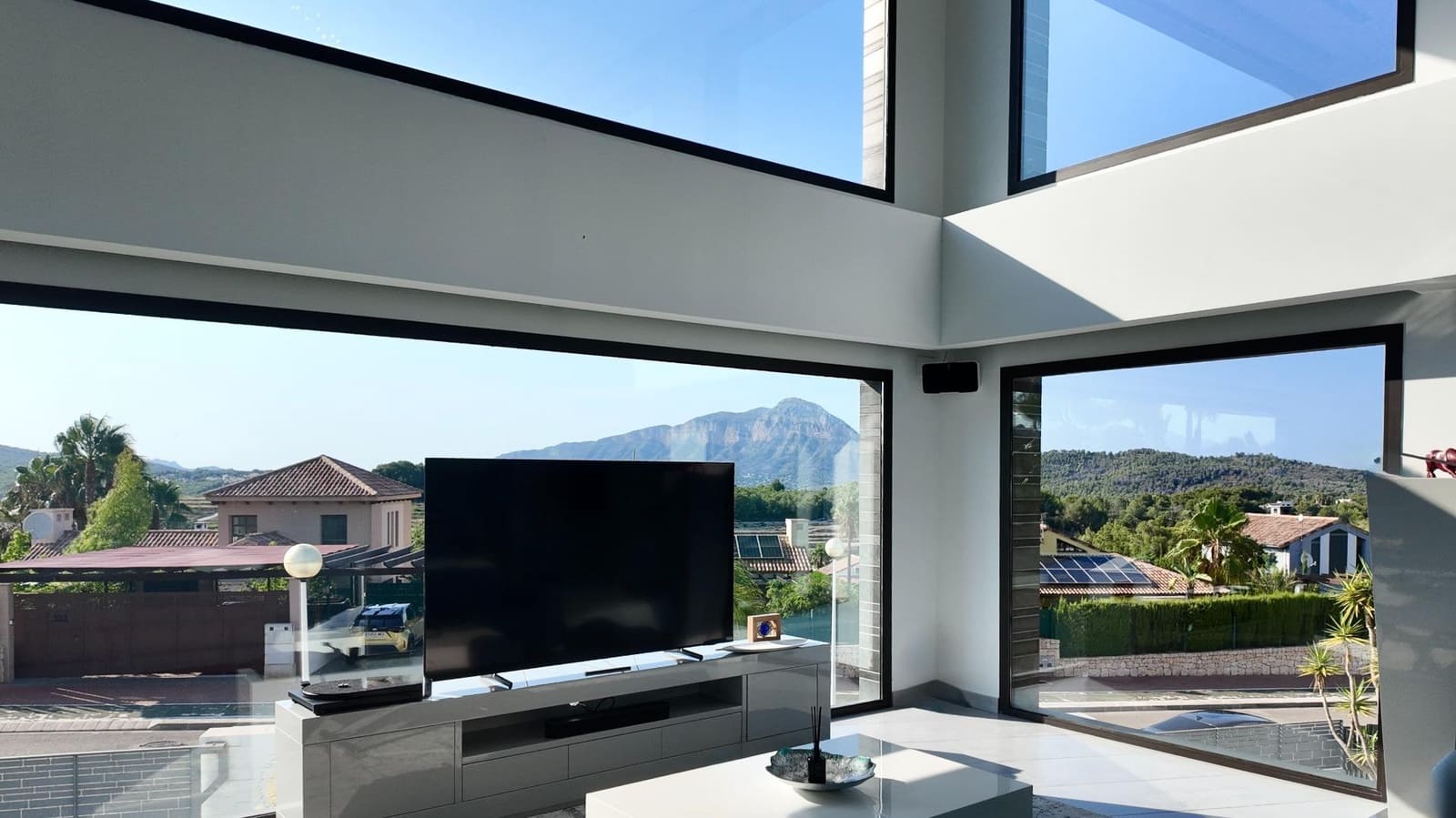 5 bedroom Villa for sale in Javea / Xabia with pool garage - € 2,350,000 (Ref: 9504551)