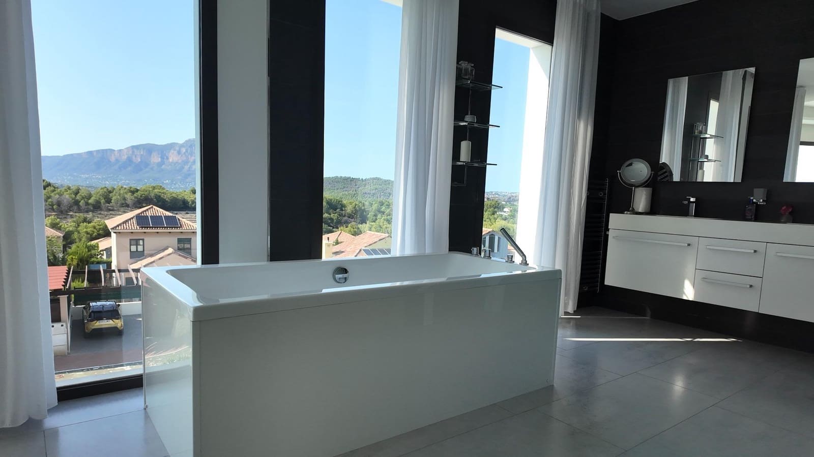5 bedroom Villa for sale in Javea / Xabia with pool garage - € 2,350,000 (Ref: 9504551)