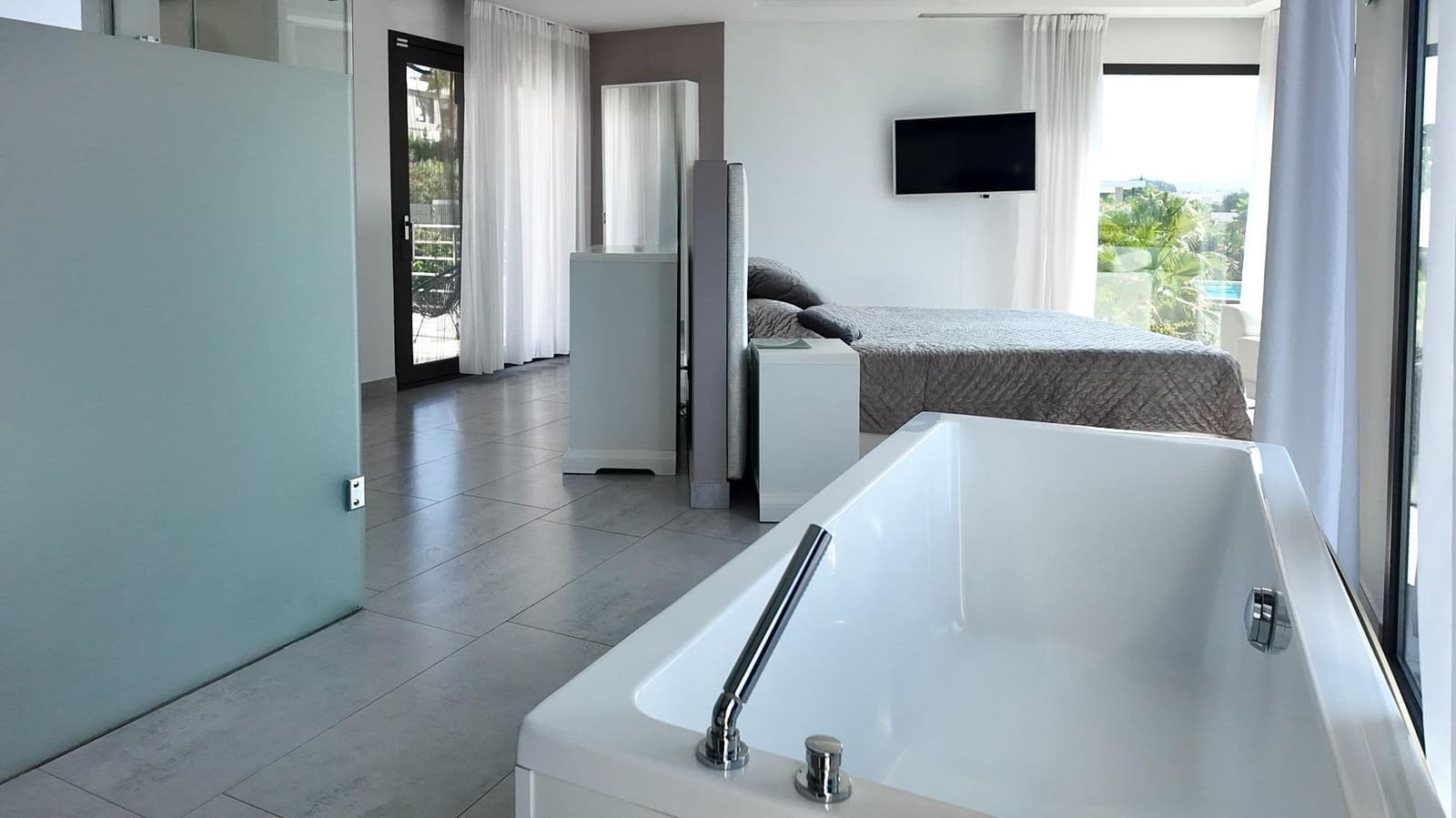 5 bedroom Villa for sale in Javea / Xabia with pool garage - € 2,350,000 (Ref: 9504551)