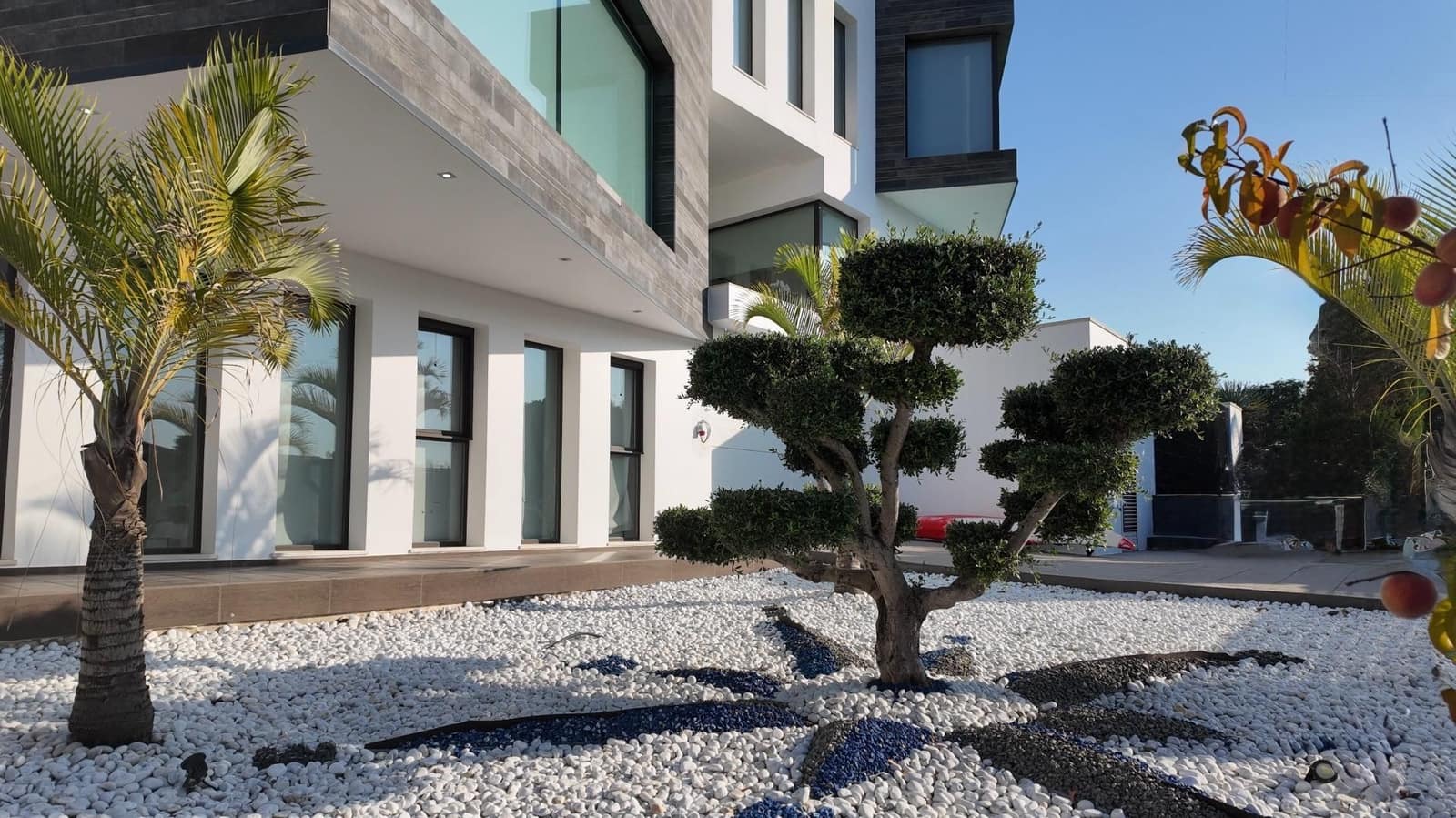 5 bedroom Villa for sale in Javea / Xabia with pool garage - € 2,350,000 (Ref: 9504551)