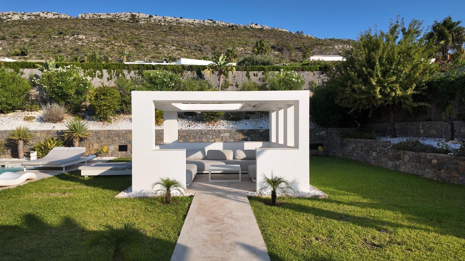 5 bedroom Villa for sale in Javea / Xabia with pool garage - € 2,350,000 (Ref: 9504551)