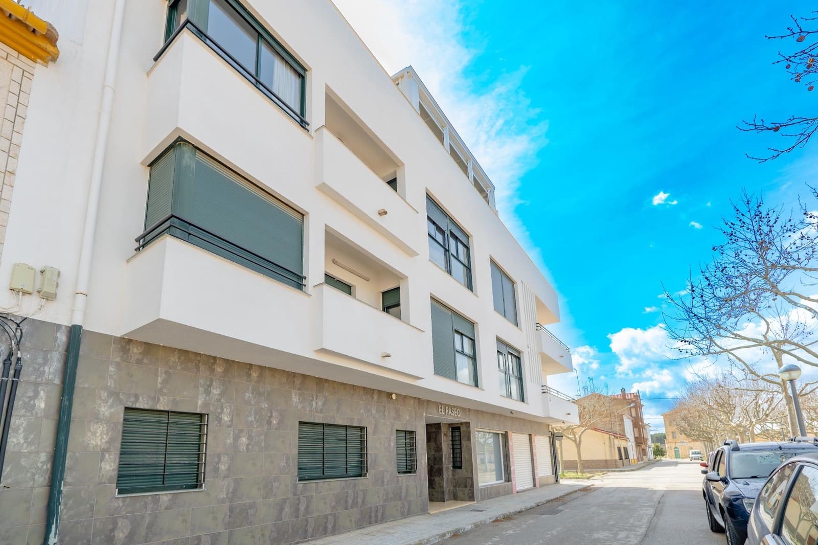 4 bedroom Flat for sale in Camporrobles - € 78,000 (Ref: 9691573)