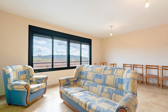 4 slaapkamer Flat te koop in Camporrobles - € 75.000 (Ref: 9691573)