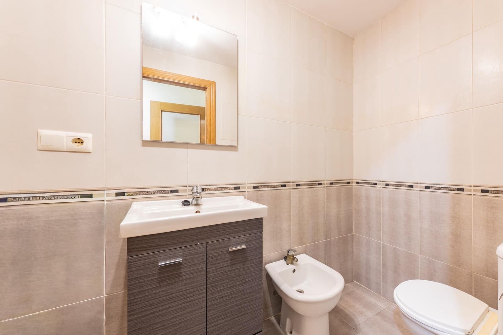 3 bedroom Flat for sale in Onda with garage - € 140,000 (Ref: 9691574)