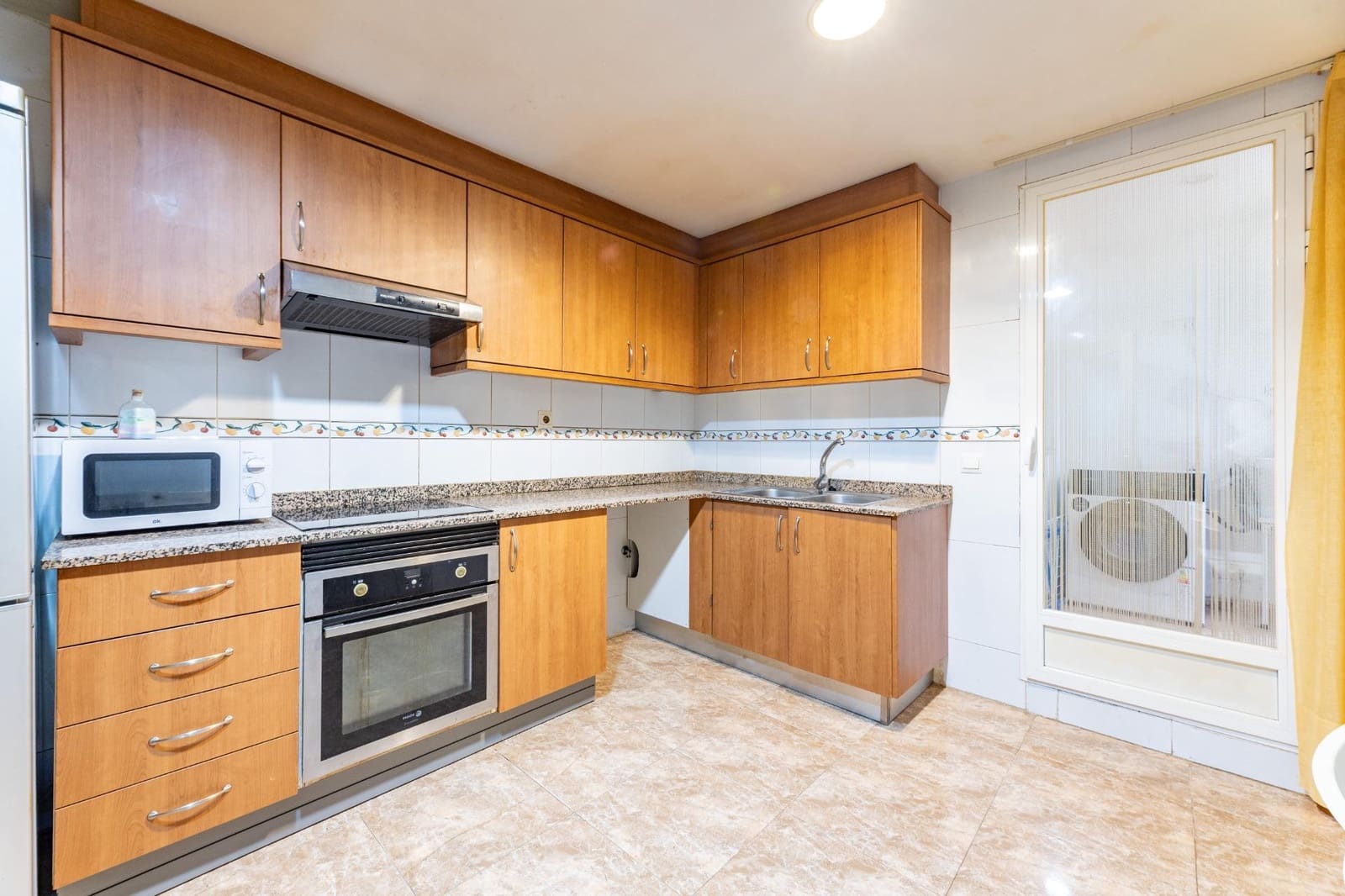 3 bedroom Flat for sale in Onda with garage - € 140,000 (Ref: 9691574)