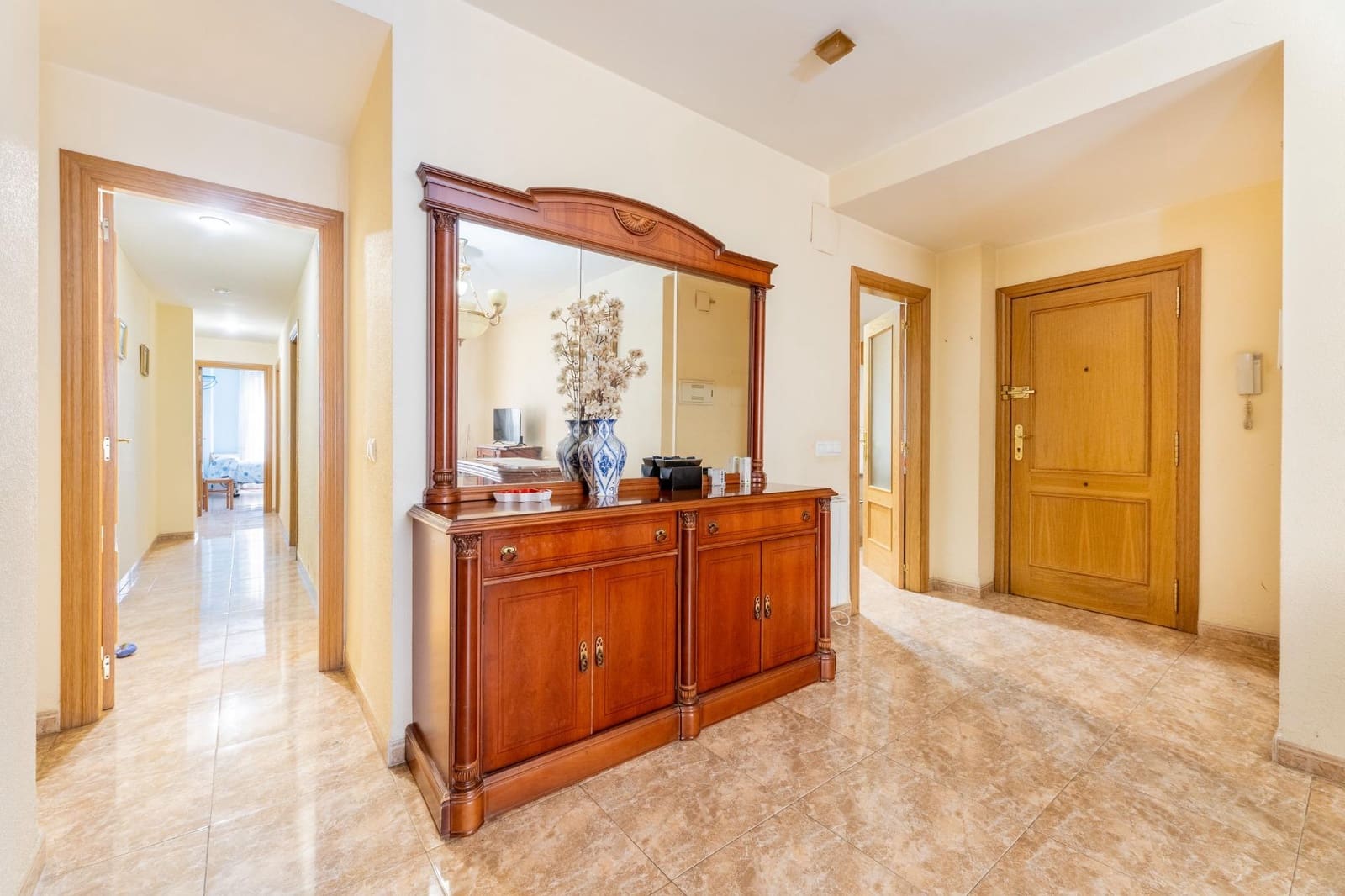 3 bedroom Flat for sale in Onda with garage - € 140,000 (Ref: 9691574)
