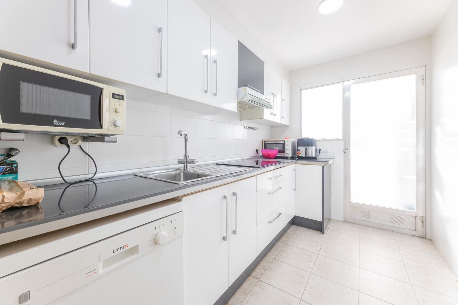 3 bedroom Apartment for sale in Benicassim with pool - € 260,000 (Ref: 9691575)