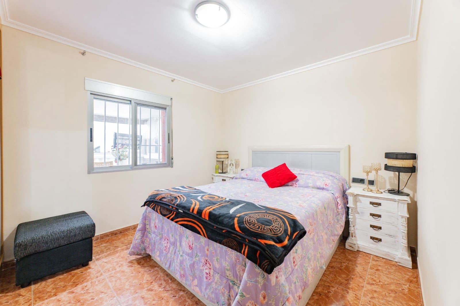 7 bedroom Villa for sale in Turis with pool - € 425,000 (Ref: 9715151)