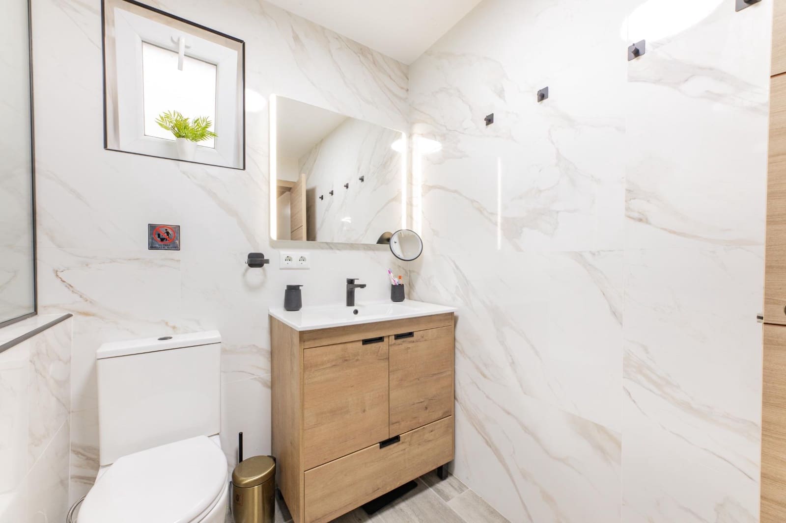 7 bedroom Villa for sale in Turis with pool - € 425,000 (Ref: 9715151)