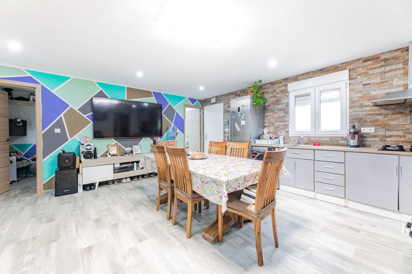 7 bedroom Villa for sale in Turis with pool - € 425,000 (Ref: 9715151)