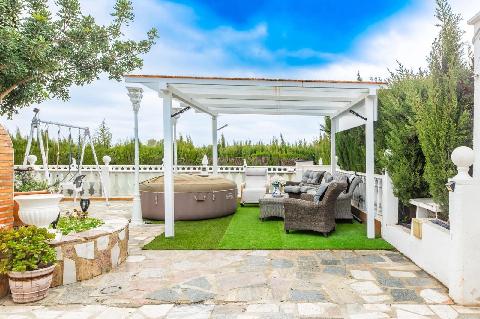 7 bedroom Villa for sale in Turis with pool - € 425,000 (Ref: 9715151)