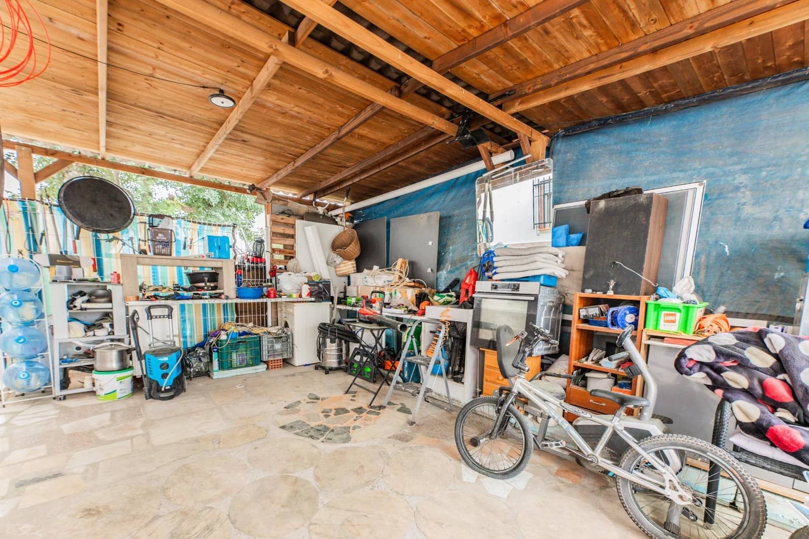 7 bedroom Villa for sale in Turis with pool - € 425,000 (Ref: 9715151)