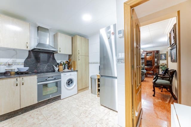 7 soverom Villa til salgs i Turís med svømmebasseng - € 399 000 (Ref: 9715151)