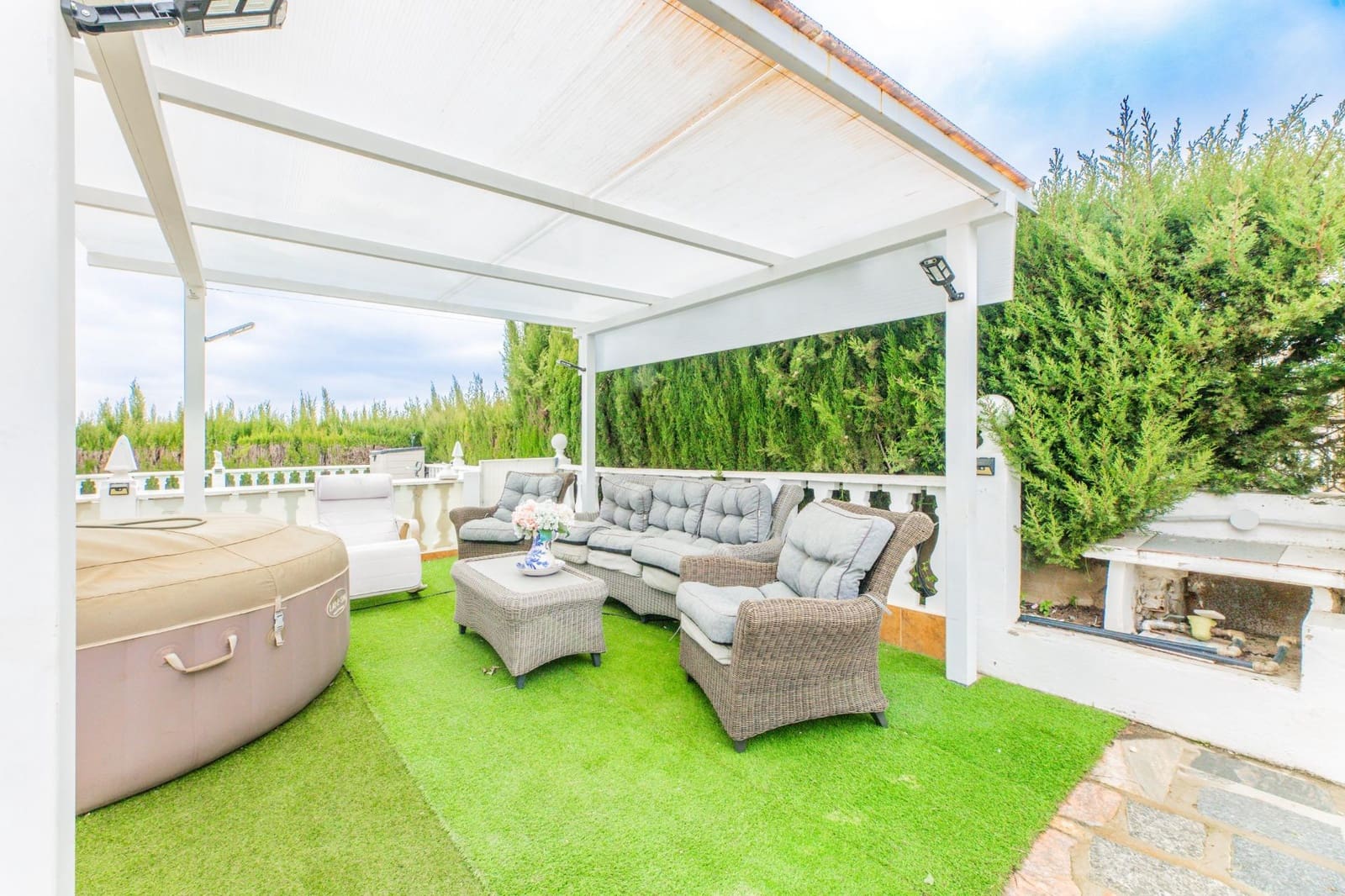 7 bedroom Villa for sale in Turis with pool - € 399,000 (Ref: 9715151)